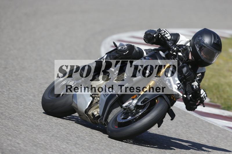 /07 09.04.2026 Cornu Master School ADR/Gruppe blau/4